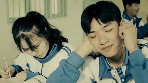 公鸡母鸡拖拉机