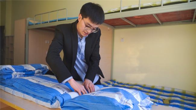 再见阿龙 普通话版